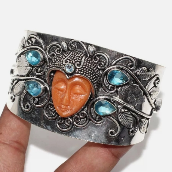 New Oversized Carved Goddess Face Blue Quartz 925 Silver Bracelet. - Picture 11 of 12